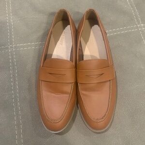 Women’s size 8 Old Navy dress shoes